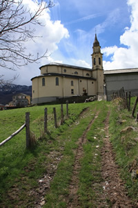 Chiesa di Amborzasco (aprile 2009) - Fotografia di Giacomo Turco